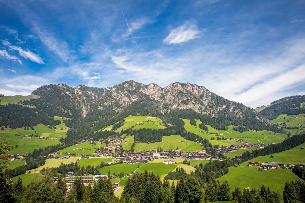 Das Gaestehaus Schneider Am Dorfplatz Альпбах Экстерьер фото